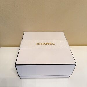 Chanel White Gift Box